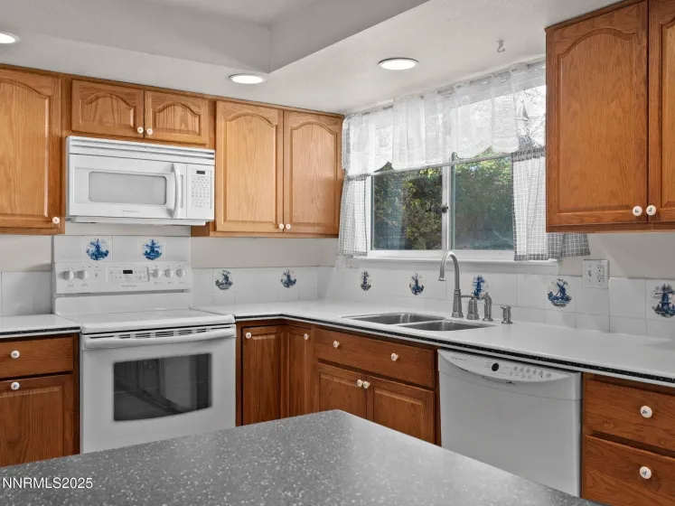 2541 Brentwood, Carson City, Nevada 89701, 3 Bedrooms Bedrooms, ,2 BathroomsBathrooms,Residential,Residential,Brentwood,250057361