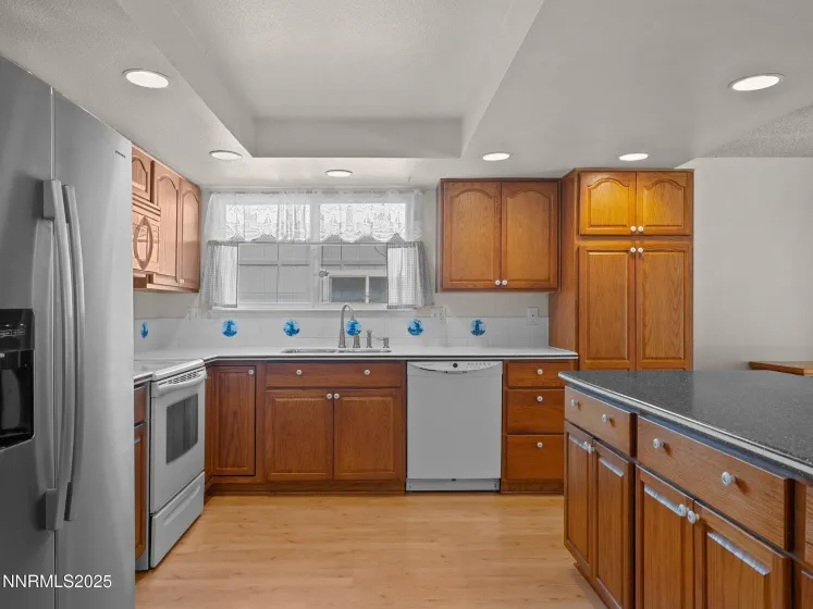 2541 Brentwood, Carson City, Nevada 89701, 3 Bedrooms Bedrooms, ,2 BathroomsBathrooms,Residential,Residential,Brentwood,250057361