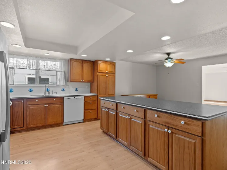 2541 Brentwood, Carson City, Nevada 89701, 3 Bedrooms Bedrooms, ,2 BathroomsBathrooms,Residential,Residential,Brentwood,250057361