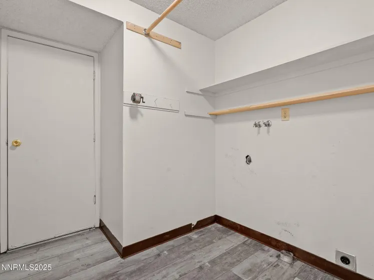 2541 Brentwood, Carson City, Nevada 89701, 3 Bedrooms Bedrooms, ,2 BathroomsBathrooms,Residential,Residential,Brentwood,250057361