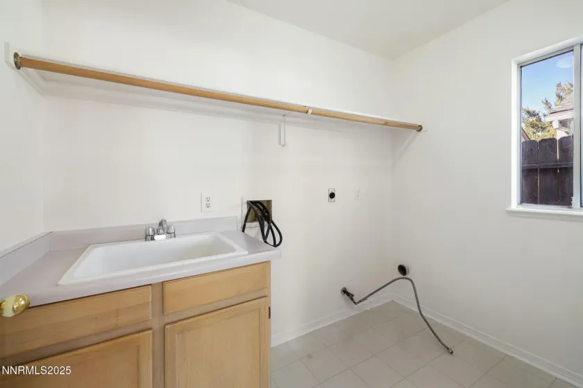 4537 Park Rose, Reno, Nevada 89502, 3 Bedrooms Bedrooms, ,3 BathroomsBathrooms,Residential,Residential,Park Rose,250057362