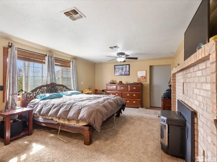 325 Stock, Fernley, Nevada 89408, 2 Bedrooms Bedrooms, ,1 BathroomBathrooms,Residential,Residential,Stock,250004798 325 Stock, Fernley, Nevada 89408, 2 Bedrooms Bedrooms, ,1 BathroomBathrooms,Residential,Residential,Stock,250004798
