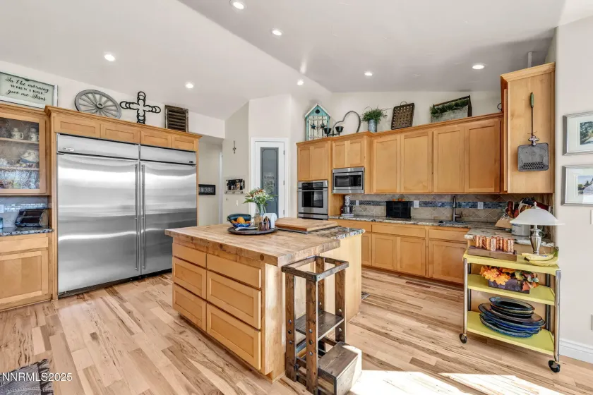 1058 Frieda, Minden, Nevada 89423, 5 Bedrooms Bedrooms, ,7 BathroomsBathrooms,Residential,Residential,Frieda,250057364