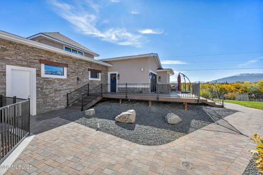 1058 Frieda, Minden, Nevada 89423, 5 Bedrooms Bedrooms, ,7 BathroomsBathrooms,Residential,Residential,Frieda,250057364