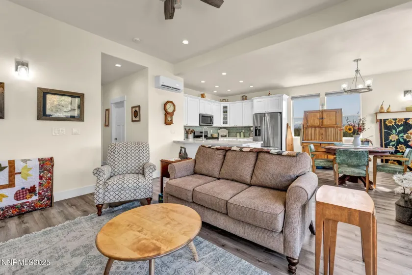 1058 Frieda, Minden, Nevada 89423, 5 Bedrooms Bedrooms, ,7 BathroomsBathrooms,Residential,Residential,Frieda,250057364