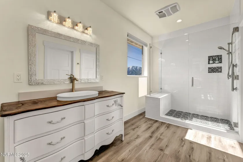 1058 Frieda, Minden, Nevada 89423, 5 Bedrooms Bedrooms, ,7 BathroomsBathrooms,Residential,Residential,Frieda,250057364