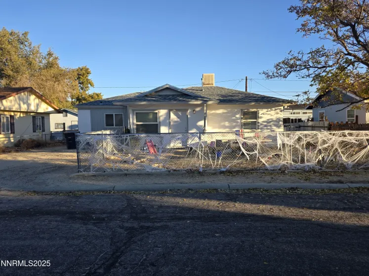 107 English, Hawthorne, Nevada 89415, 3 Bedrooms Bedrooms, ,2 BathroomsBathrooms,Residential,Residential,English,250057365