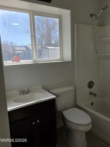 107 English, Hawthorne, Nevada 89415, 3 Bedrooms Bedrooms, ,2 BathroomsBathrooms,Residential,Residential,English,250057365