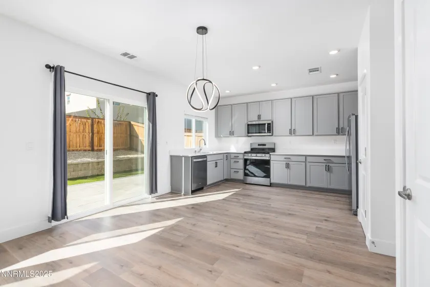 7946 Corundum, Sparks, Nevada 89436, 3 Bedrooms Bedrooms, ,3 BathroomsBathrooms,Residential,Residential,Corundum,250057397