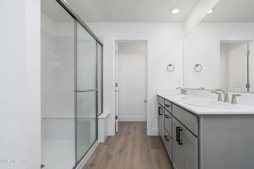 7946 Corundum, Sparks, Nevada 89436, 3 Bedrooms Bedrooms, ,3 BathroomsBathrooms,Residential,Residential,Corundum,250057397