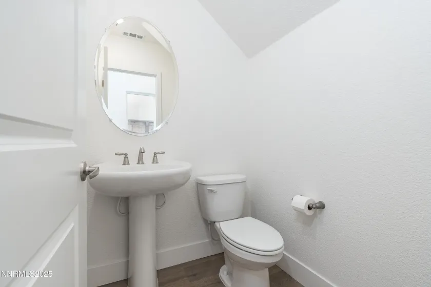 7946 Corundum, Sparks, Nevada 89436, 3 Bedrooms Bedrooms, ,3 BathroomsBathrooms,Residential,Residential,Corundum,250057397