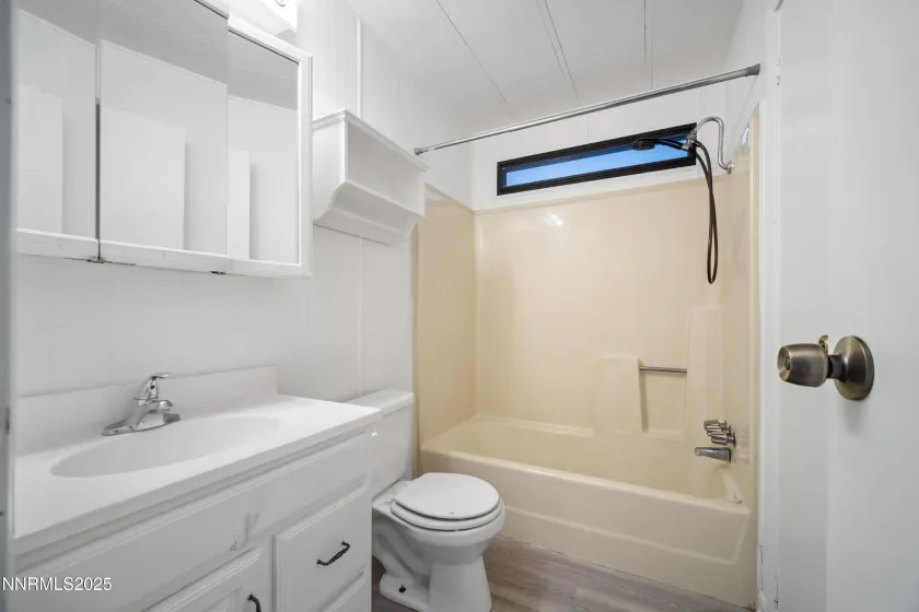 2524 Sneddon, Carson City, Nevada 89706, 3 Bedrooms Bedrooms, ,2 BathroomsBathrooms,Residential,Residential,Sneddon,250057401