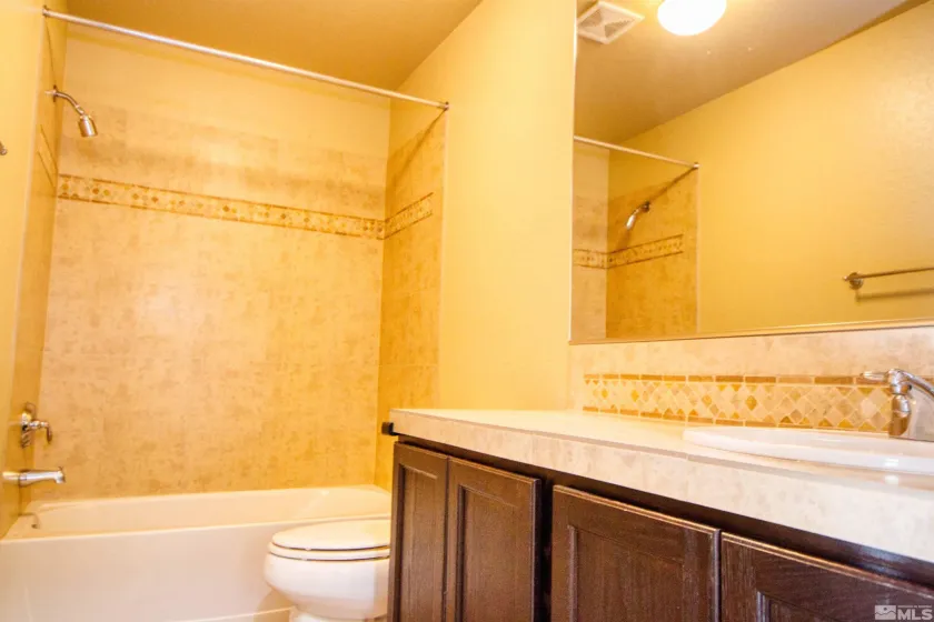 10701 Cordero, Reno, Nevada 89521, 3 Bedrooms Bedrooms, ,3 BathroomsBathrooms,Residential Lease,Manufactured,Cordero,250057402