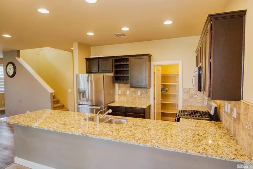 10701 Cordero, Reno, Nevada 89521, 3 Bedrooms Bedrooms, ,3 BathroomsBathrooms,Residential Lease,Manufactured,Cordero,250057402