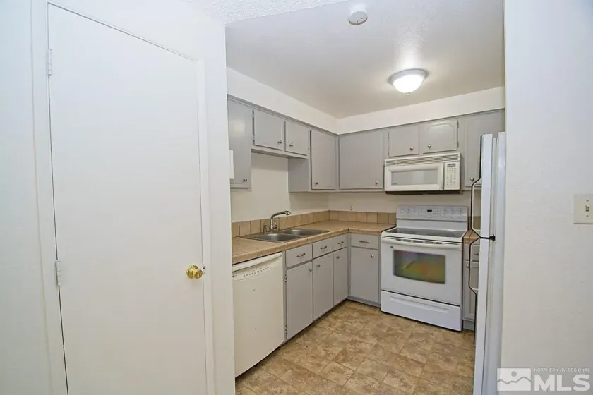 13162 Blue Sage, Reno, Nevada 89506, 2 Bedrooms Bedrooms, ,2 BathroomsBathrooms,Residential Lease,Manufactured,Blue Sage,250057407
