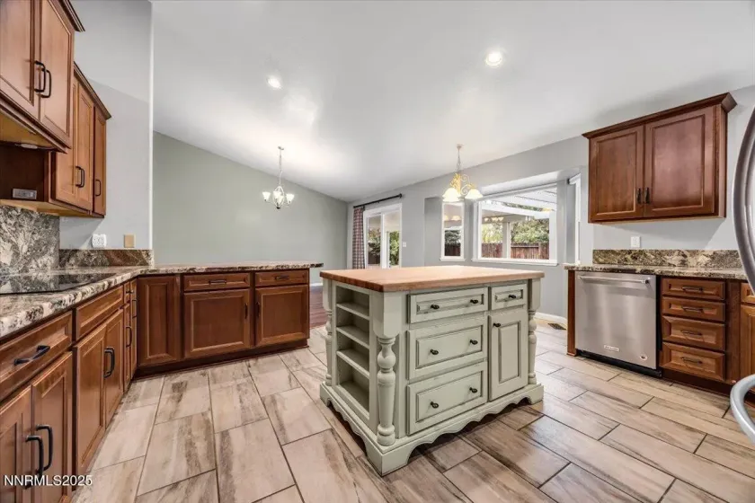 1281 Conestoga, Minden, Nevada 89423, 3 Bedrooms Bedrooms, ,2 BathroomsBathrooms,Residential,Residential,Conestoga,250057416