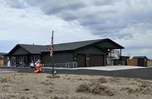 3900 Hackberry, Silver Springs, Nevada 89429, 2 Bedrooms Bedrooms, ,2 BathroomsBathrooms,Residential,Residential,Hackberry,250057415