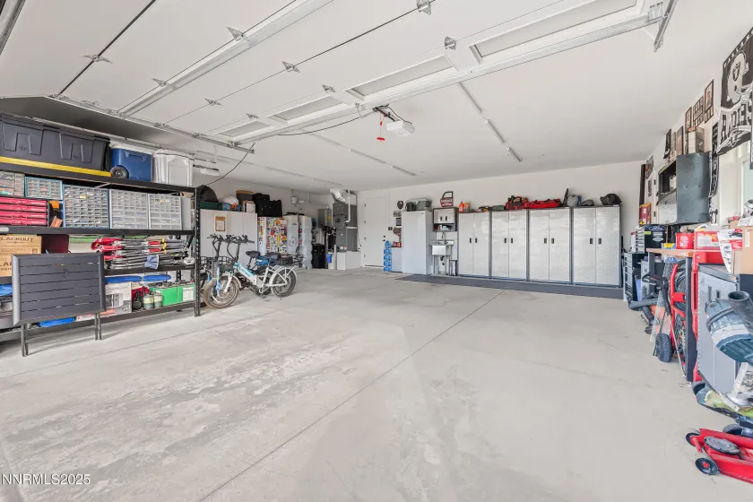 3900 Hackberry, Silver Springs, Nevada 89429, 2 Bedrooms Bedrooms, ,2 BathroomsBathrooms,Residential,Residential,Hackberry,250057415