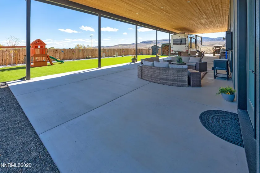 3900 Hackberry, Silver Springs, Nevada 89429, 2 Bedrooms Bedrooms, ,2 BathroomsBathrooms,Residential,Residential,Hackberry,250057415