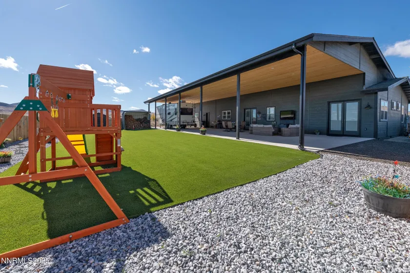 3900 Hackberry, Silver Springs, Nevada 89429, 2 Bedrooms Bedrooms, ,2 BathroomsBathrooms,Residential,Residential,Hackberry,250057415