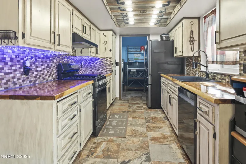 749 E, Fernley, Nevada 89408, 3 Bedrooms Bedrooms, ,2 BathroomsBathrooms,Residential,Residential,E,250057420