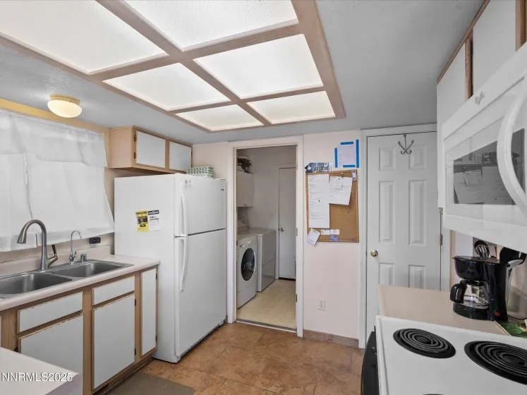 397 Nader, Fernley, Nevada 89408, 3 Bedrooms Bedrooms, ,2 BathroomsBathrooms,Residential,Residential,Nader,250057369