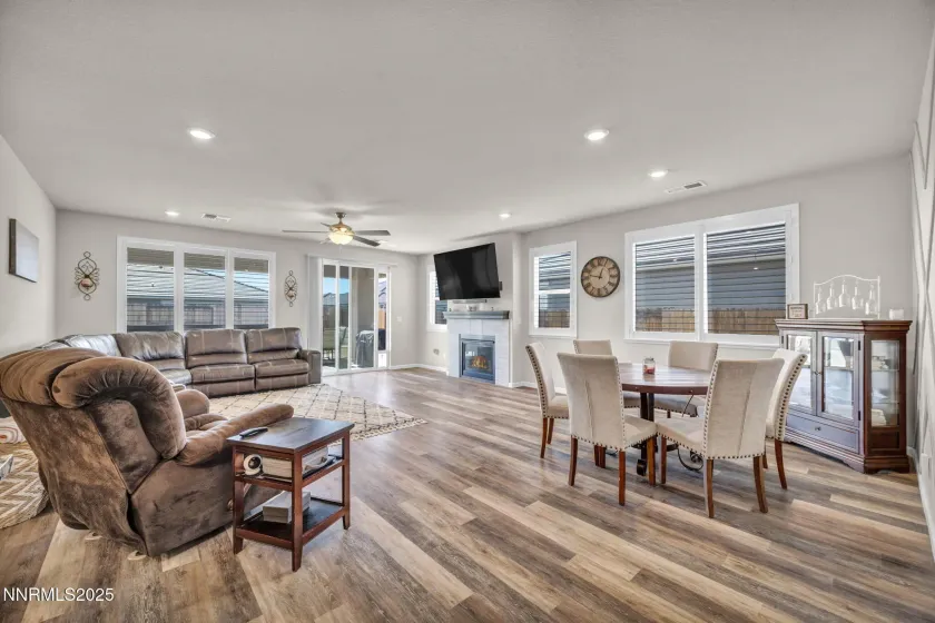 1030 Garden Pond, Spanish Springs, Nevada 89441, 3 Bedrooms Bedrooms, ,2 BathroomsBathrooms,Residential,Residential,Garden Pond,250057426