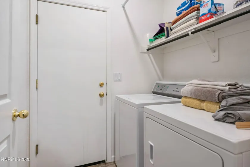 501 La Quinta, Dayton, Nevada 89403, 3 Bedrooms Bedrooms, ,2 BathroomsBathrooms,Residential,Residential,La Quinta,250057429