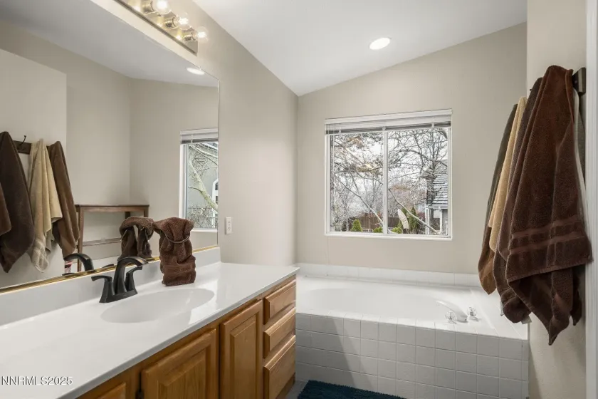 1148 Mayflower, Reno, Nevada 89509, 4 Bedrooms Bedrooms, ,3 BathroomsBathrooms,Residential,Residential,Mayflower,250057431