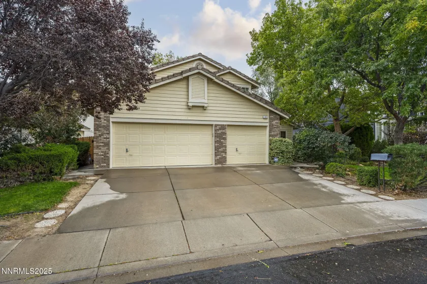 1148 Mayflower, Reno, Nevada 89509, 4 Bedrooms Bedrooms, ,3 BathroomsBathrooms,Residential,Residential,Mayflower,250057431