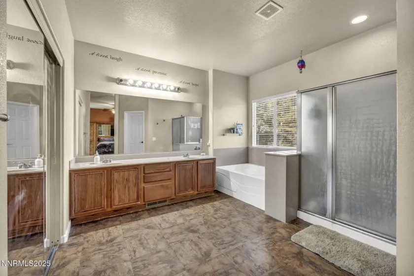 20999 Cameron, Reno, Nevada 89508, 4 Bedrooms Bedrooms, ,2 BathroomsBathrooms,Residential,Residential,Cameron,250057432