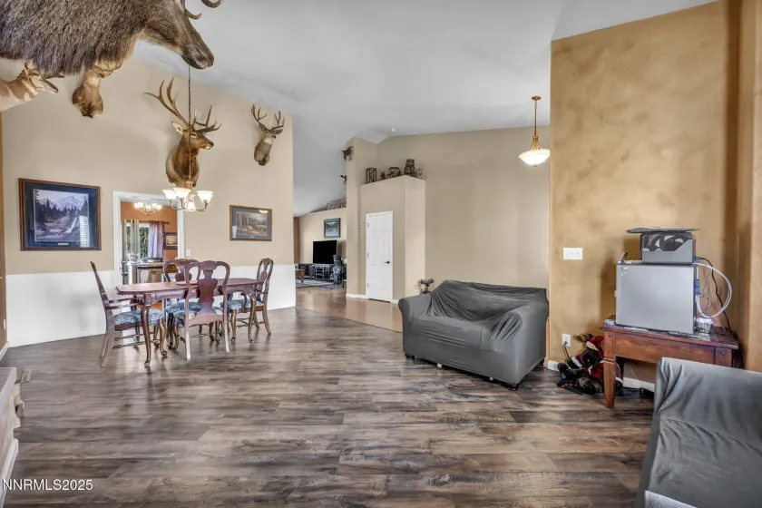 20999 Cameron, Reno, Nevada 89508, 4 Bedrooms Bedrooms, ,2 BathroomsBathrooms,Residential,Residential,Cameron,250057432