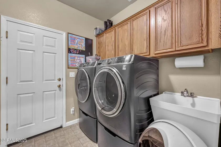 20999 Cameron, Reno, Nevada 89508, 4 Bedrooms Bedrooms, ,2 BathroomsBathrooms,Residential,Residential,Cameron,250057432