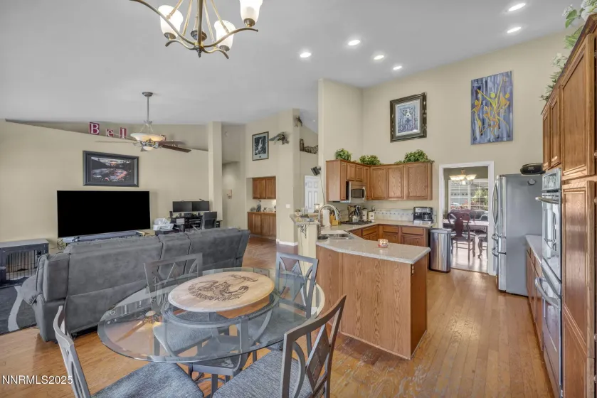 20999 Cameron, Reno, Nevada 89508, 4 Bedrooms Bedrooms, ,2 BathroomsBathrooms,Residential,Residential,Cameron,250057432