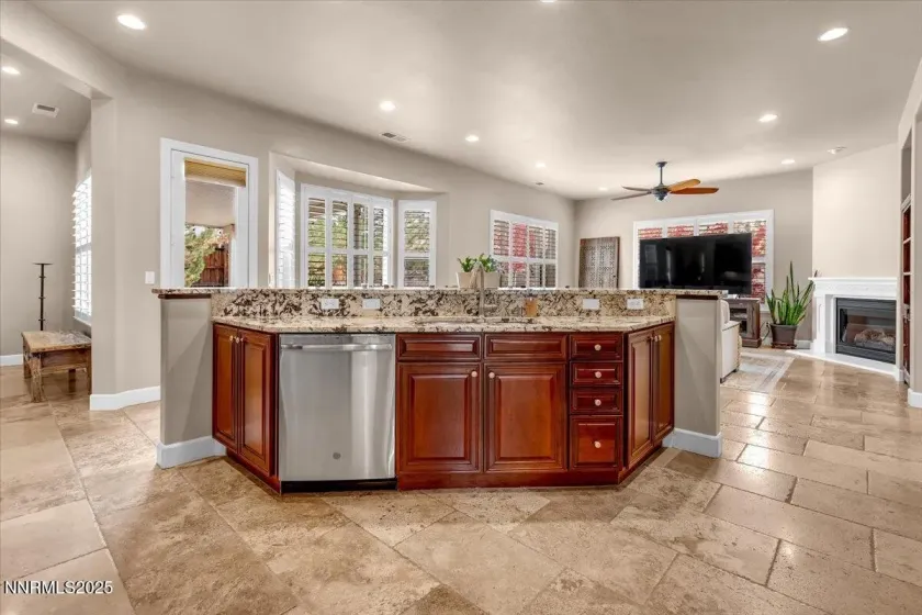 3644 Desert Fox, Sparks, Nevada 89436, 4 Bedrooms Bedrooms, ,3 BathroomsBathrooms,Residential,Residential,Desert Fox,250057433