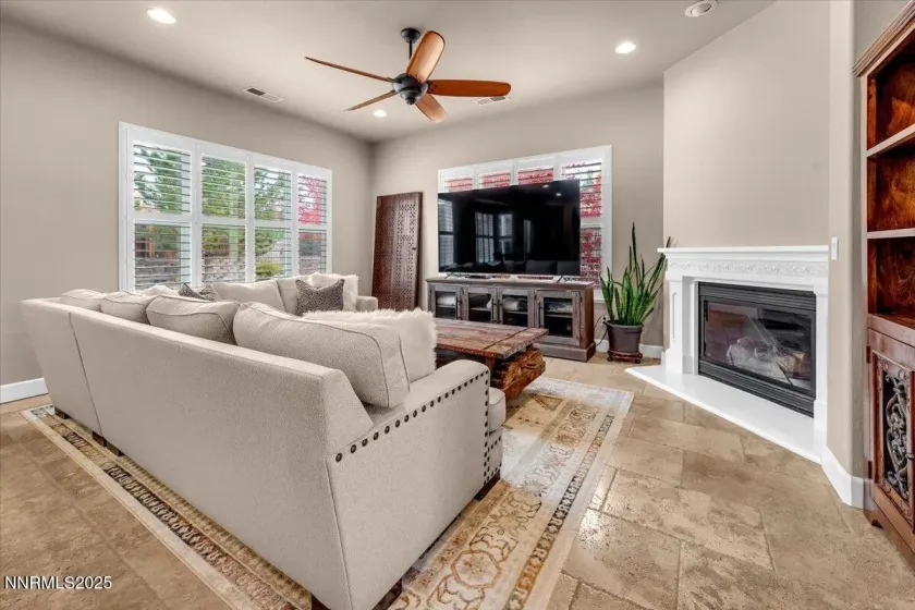 3644 Desert Fox, Sparks, Nevada 89436, 4 Bedrooms Bedrooms, ,3 BathroomsBathrooms,Residential,Residential,Desert Fox,250057433
