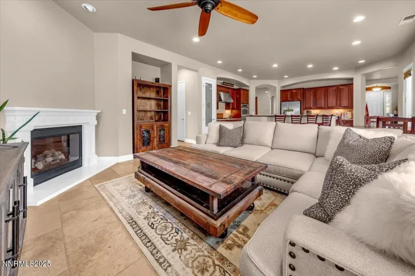 3644 Desert Fox, Sparks, Nevada 89436, 4 Bedrooms Bedrooms, ,3 BathroomsBathrooms,Residential,Residential,Desert Fox,250057433