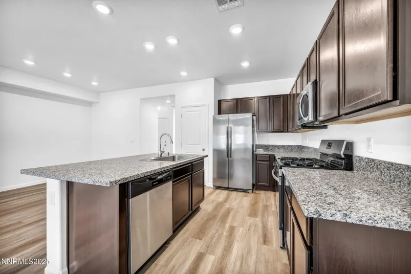 700 Kess, Reno, Nevada 89506, 3 Bedrooms Bedrooms, ,2 BathroomsBathrooms,Residential,Residential,Kess,250057435
