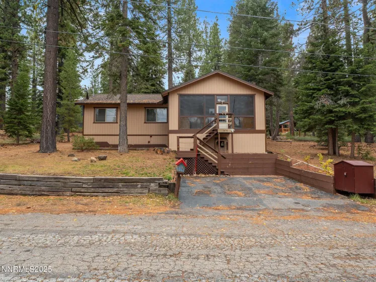 1670 Canienaga, South Lake Tahoe, California 96150, 3 Bedrooms Bedrooms, ,2 BathroomsBathrooms,Residential,Residential,Canienaga,250057436