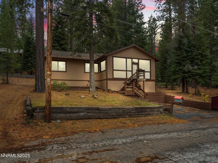 1670 Canienaga, South Lake Tahoe, California 96150, 3 Bedrooms Bedrooms, ,2 BathroomsBathrooms,Residential,Residential,Canienaga,250057436