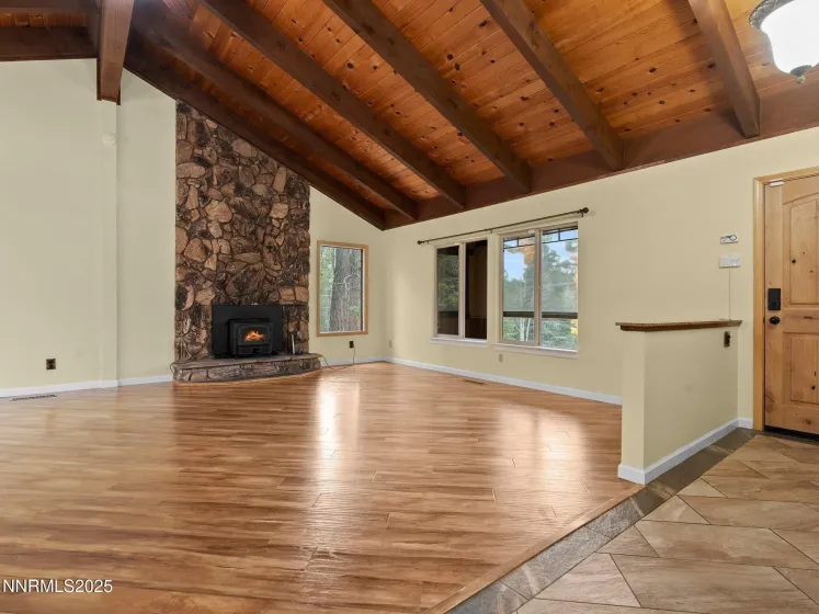 1670 Canienaga, South Lake Tahoe, California 96150, 3 Bedrooms Bedrooms, ,2 BathroomsBathrooms,Residential,Residential,Canienaga,250057436