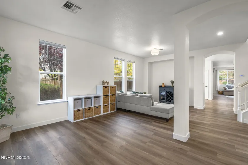 7121 Jermann, Sparks, Nevada 89436, 5 Bedrooms Bedrooms, ,3 BathroomsBathrooms,Residential,Residential,Jermann,250057438