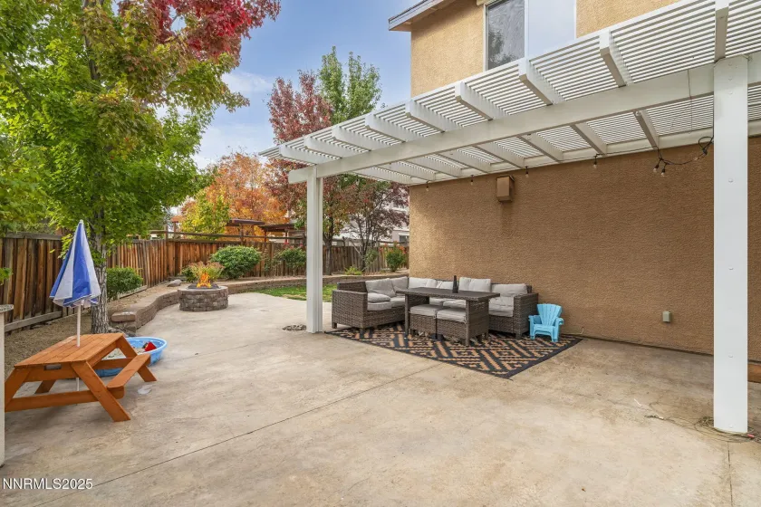 7121 Jermann, Sparks, Nevada 89436, 5 Bedrooms Bedrooms, ,3 BathroomsBathrooms,Residential,Residential,Jermann,250057438