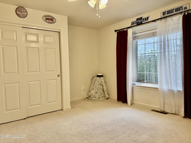 245 Moonbeam, Sparks, Nevada 89441, 3 Bedrooms Bedrooms, ,2 BathroomsBathrooms,Residential,Residential,Moonbeam,250056629