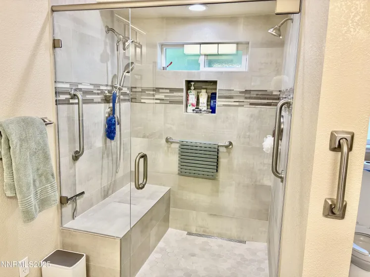 245 Moonbeam, Sparks, Nevada 89441, 3 Bedrooms Bedrooms, ,2 BathroomsBathrooms,Residential,Residential,Moonbeam,250056629