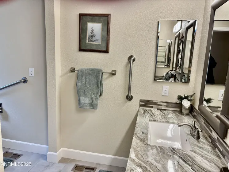 245 Moonbeam, Sparks, Nevada 89441, 3 Bedrooms Bedrooms, ,2 BathroomsBathrooms,Residential,Residential,Moonbeam,250056629