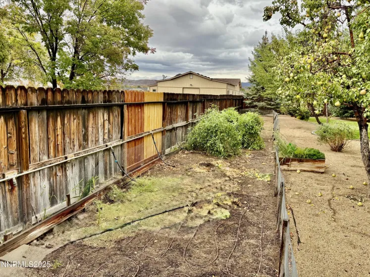 245 Moonbeam, Sparks, Nevada 89441, 3 Bedrooms Bedrooms, ,2 BathroomsBathrooms,Residential,Residential,Moonbeam,250056629