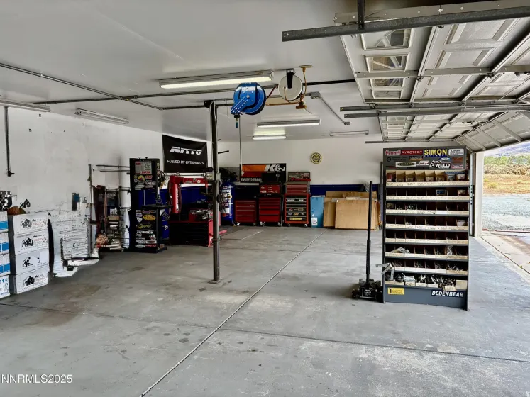 245 Moonbeam, Sparks, Nevada 89441, 3 Bedrooms Bedrooms, ,2 BathroomsBathrooms,Residential,Residential,Moonbeam,250056629