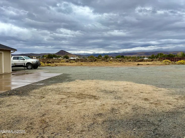 245 Moonbeam, Sparks, Nevada 89441, 3 Bedrooms Bedrooms, ,2 BathroomsBathrooms,Residential,Residential,Moonbeam,250056629