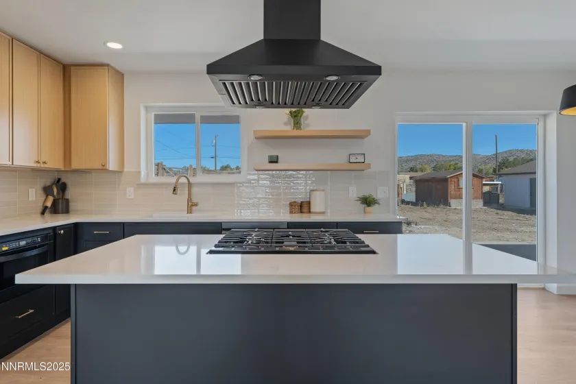 KITCHEN KITCHEN